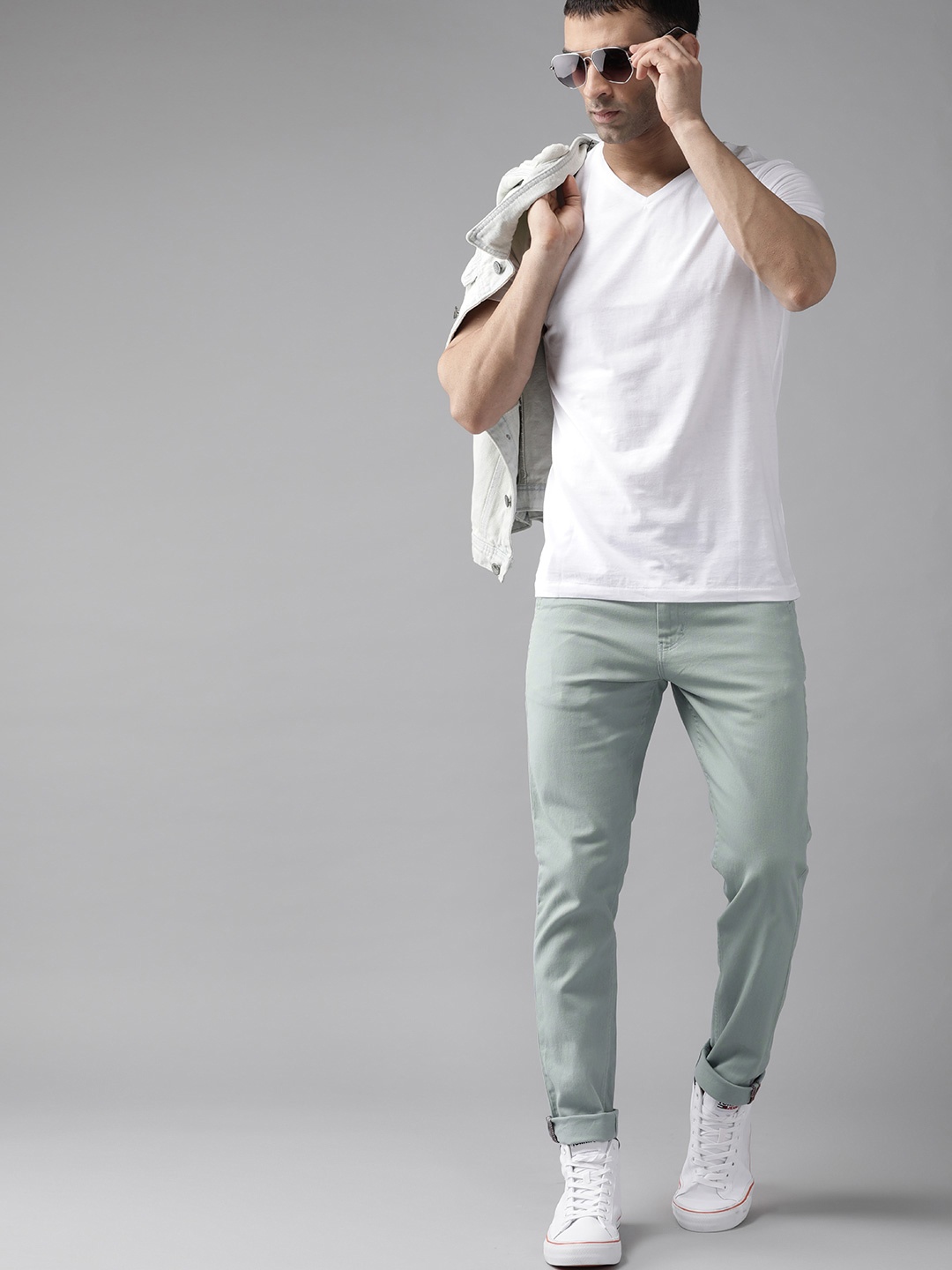 

Roadster Men Blue Slim Fit Chinos Trousers