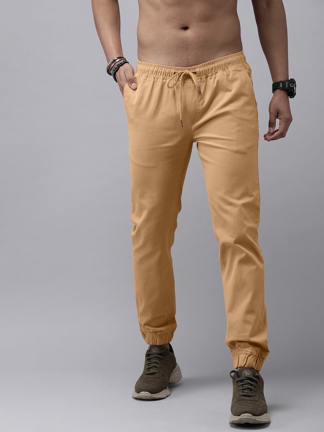 

Roadster Men Brown Solid Jogger Trousers