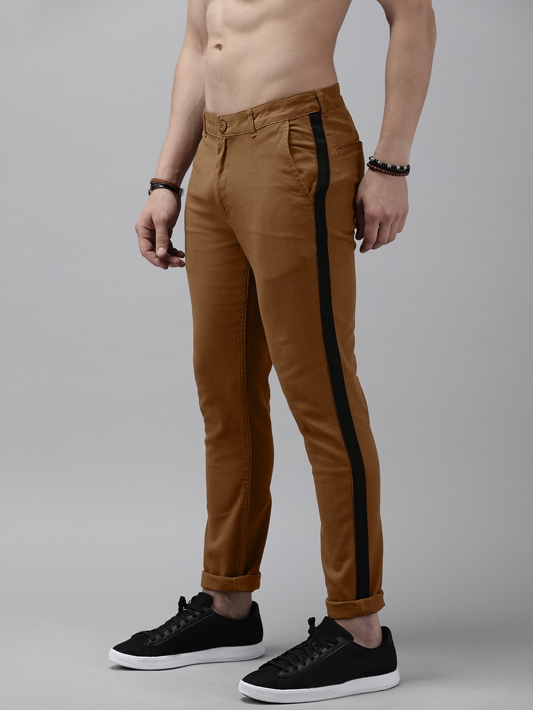 

Roadster Men Brown Tapered Fit Side Striped Trousers