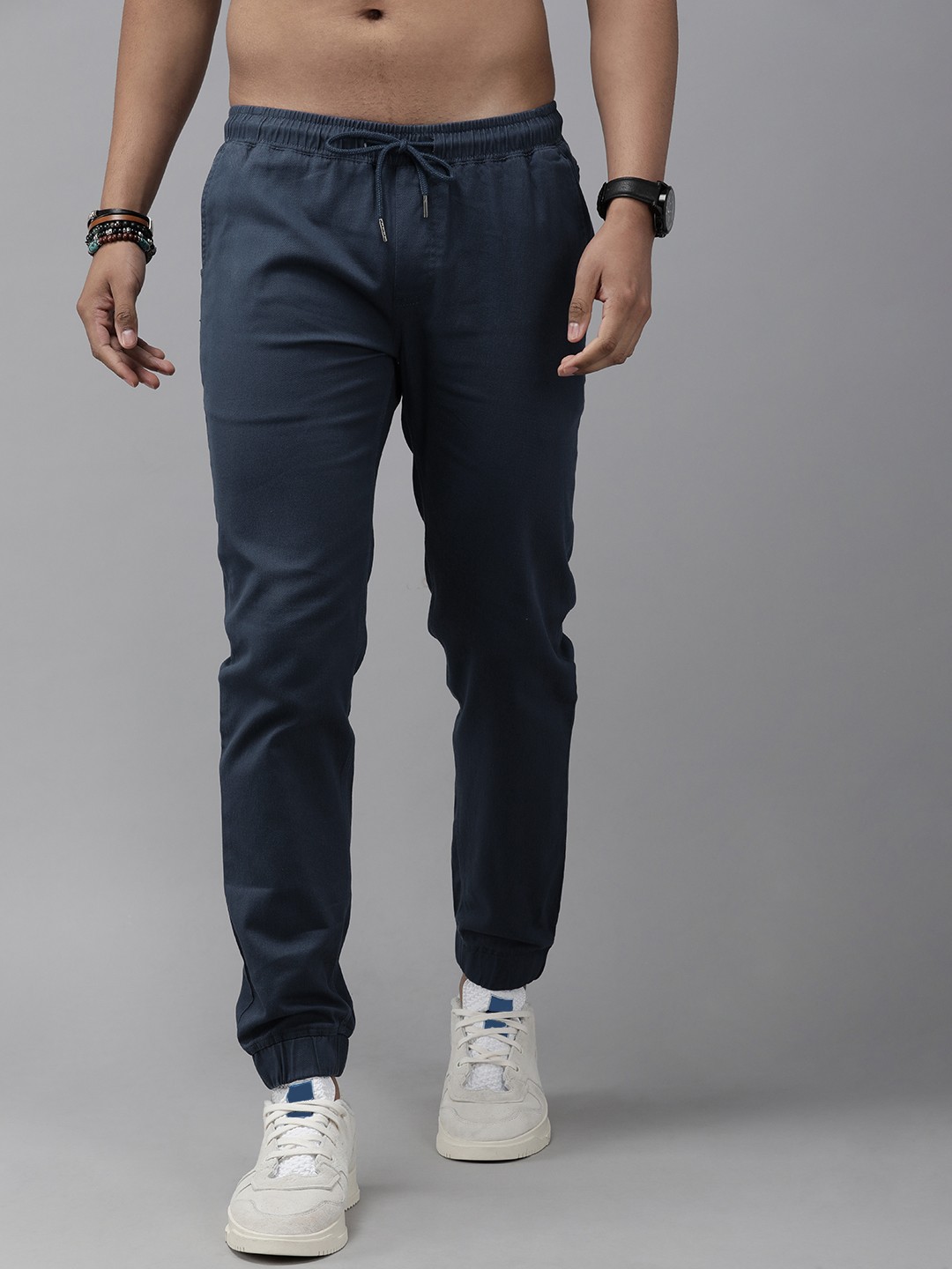 

Roadster Men DK Denim Solid Joggers Trousers, Blue