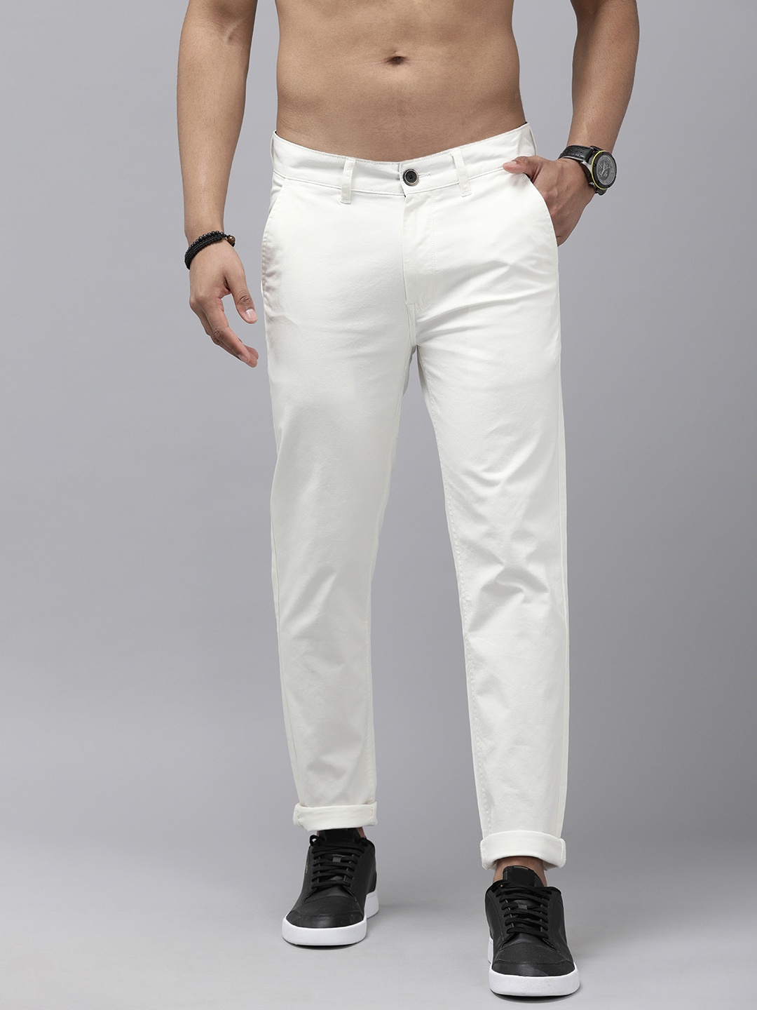 

Roadster Men White Solid Slim Fit Trousers