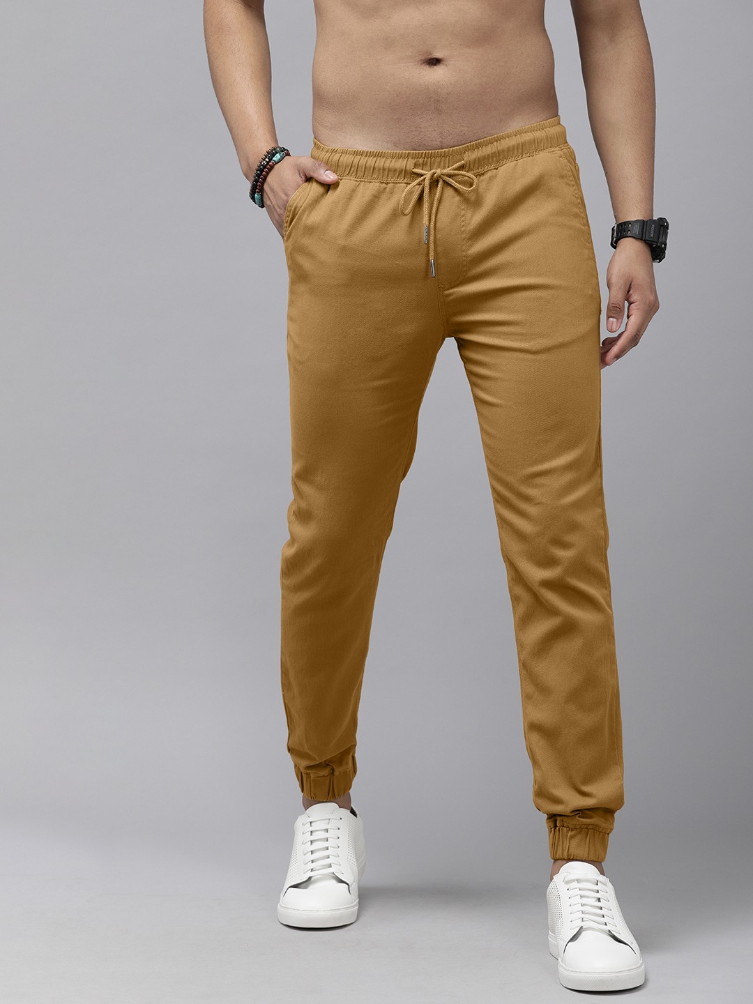 

Roadster Men Mustard Yellow Solid Joggers