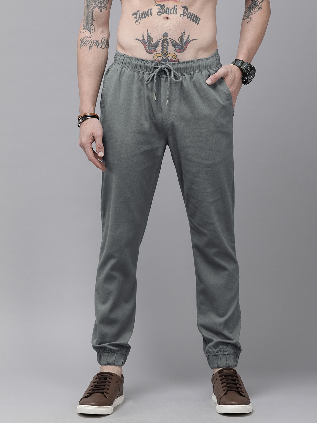 

Roadster Men Grey Solid Joggers