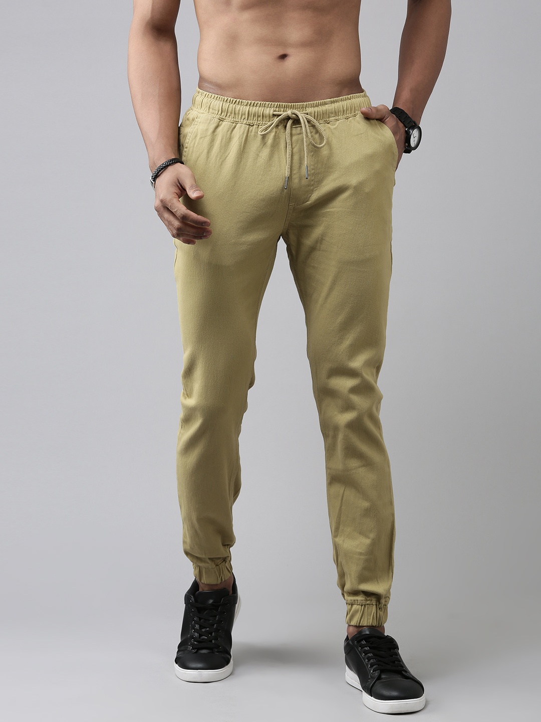 

Roadster Men Khaki Solid Regular Fit Joggers