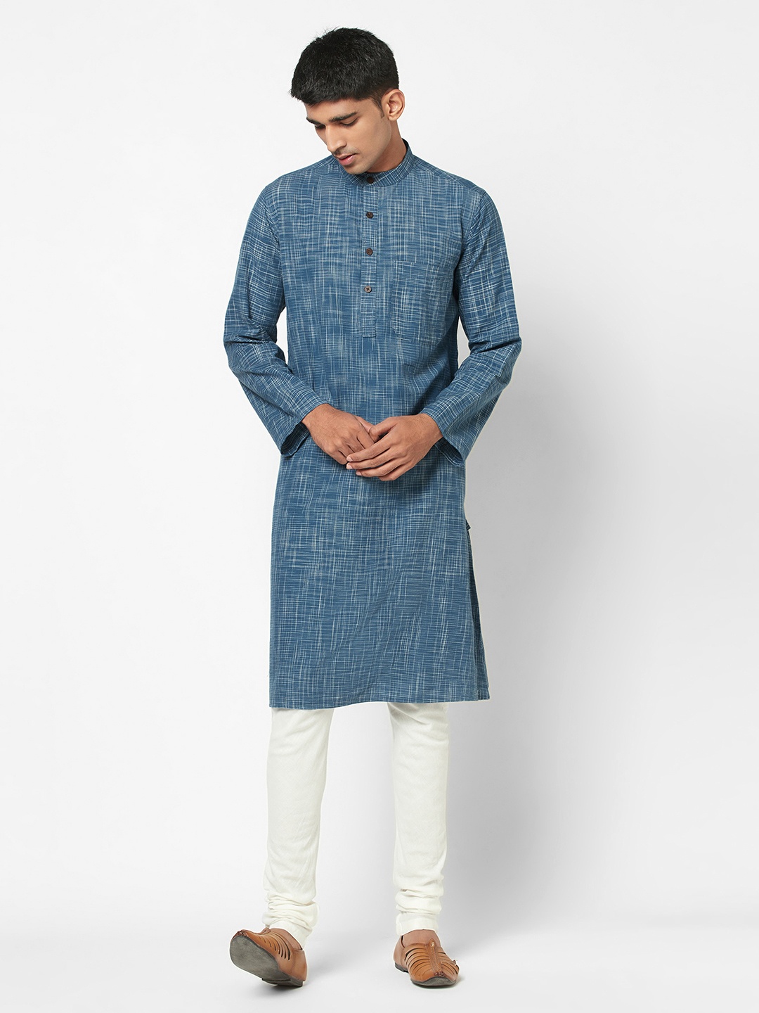 

Fabindia Men Blue & White Cotton Self Design Straight Kurta