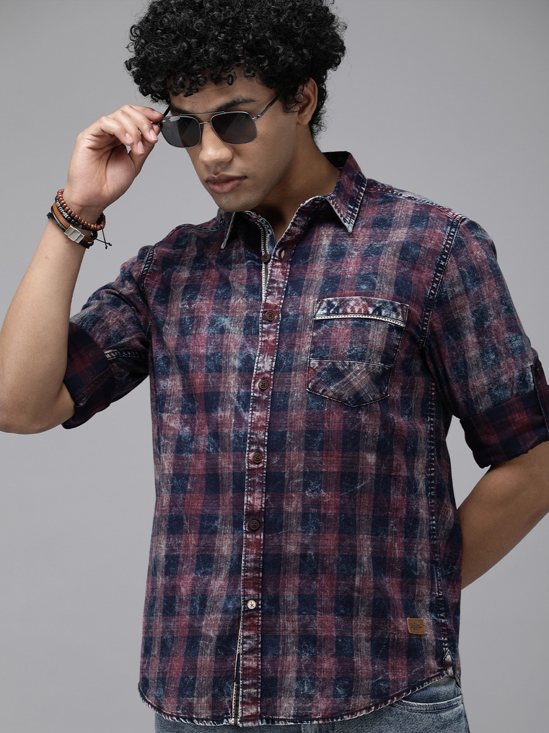 

Roadster Men Navy Blue & Maroon Opaque Checked Casual Shirt