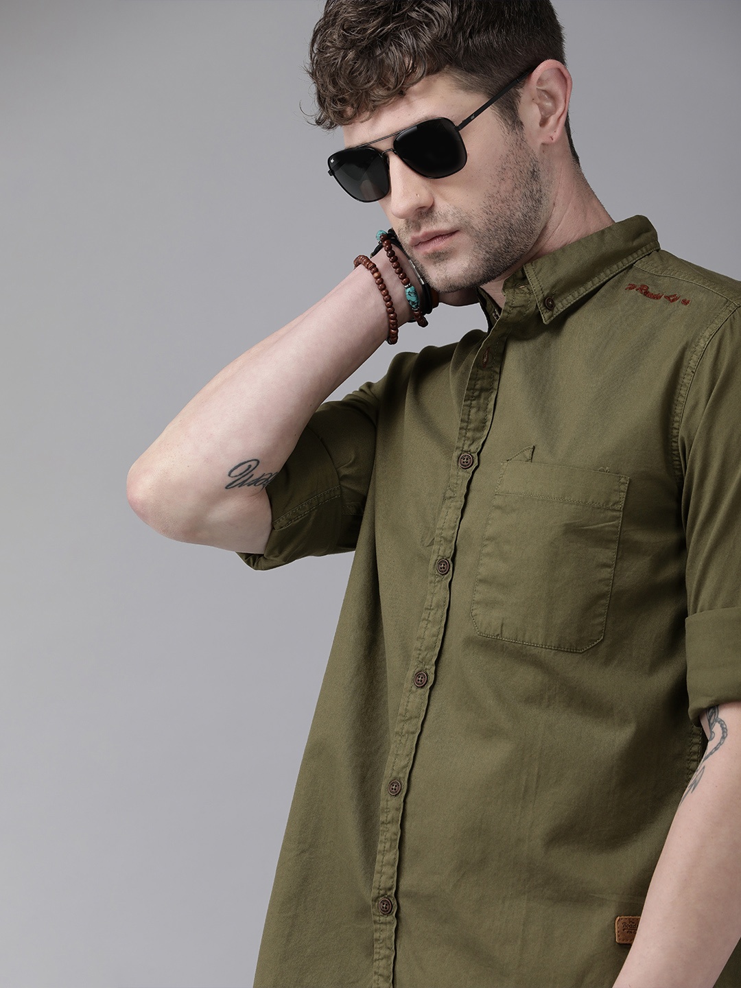 

Roadster Men Green Opaque Casual Shirt