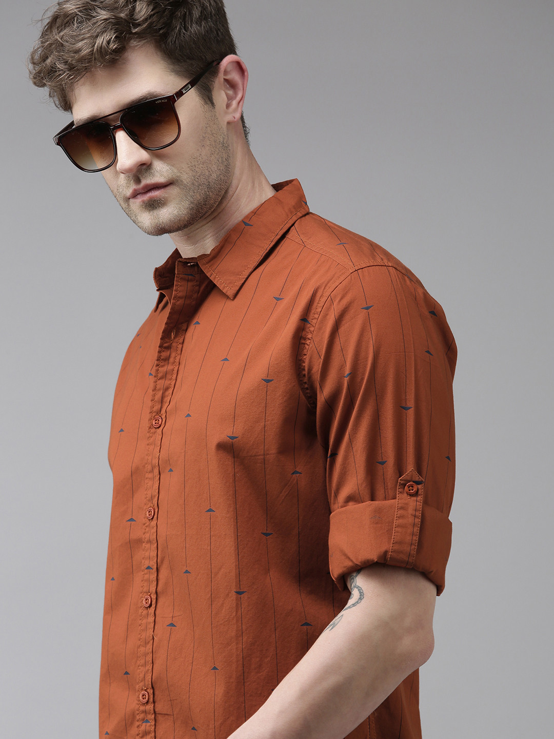 

Roadster Men Rust Orange Striped Pure Cotton Casual Shirt