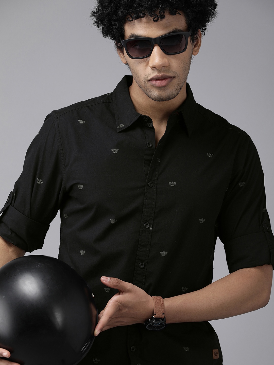 

Roadster Men Black Opaque Printed Casual Shirt