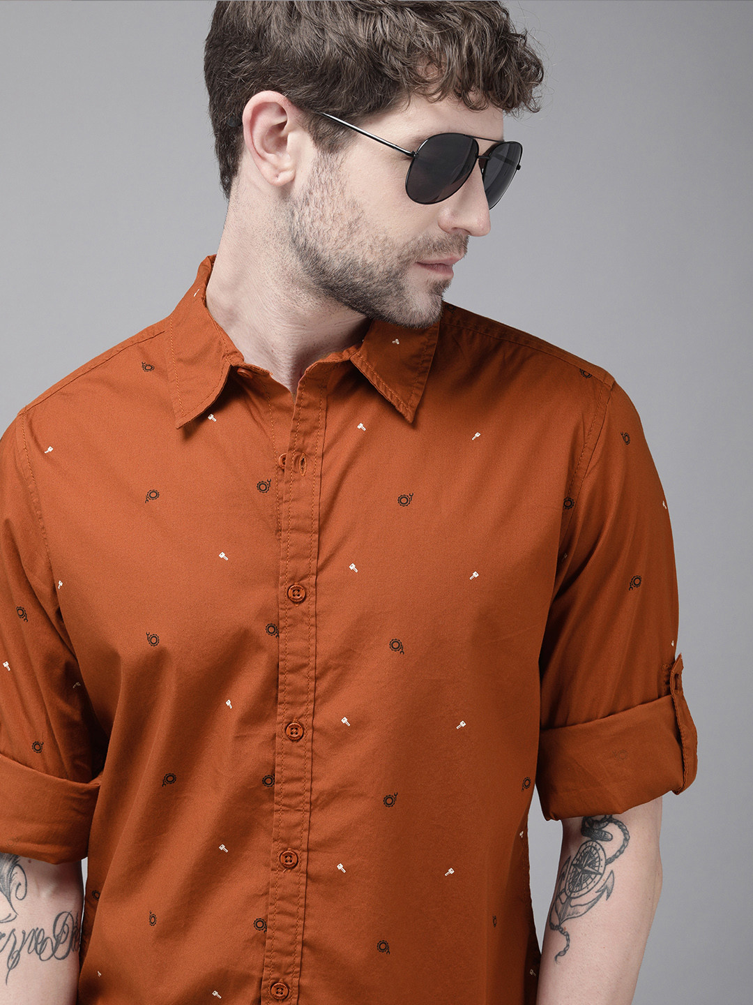 

Roadster Men Rust Orange & Black Opaque Printed Pure Cotton Casual Shirt