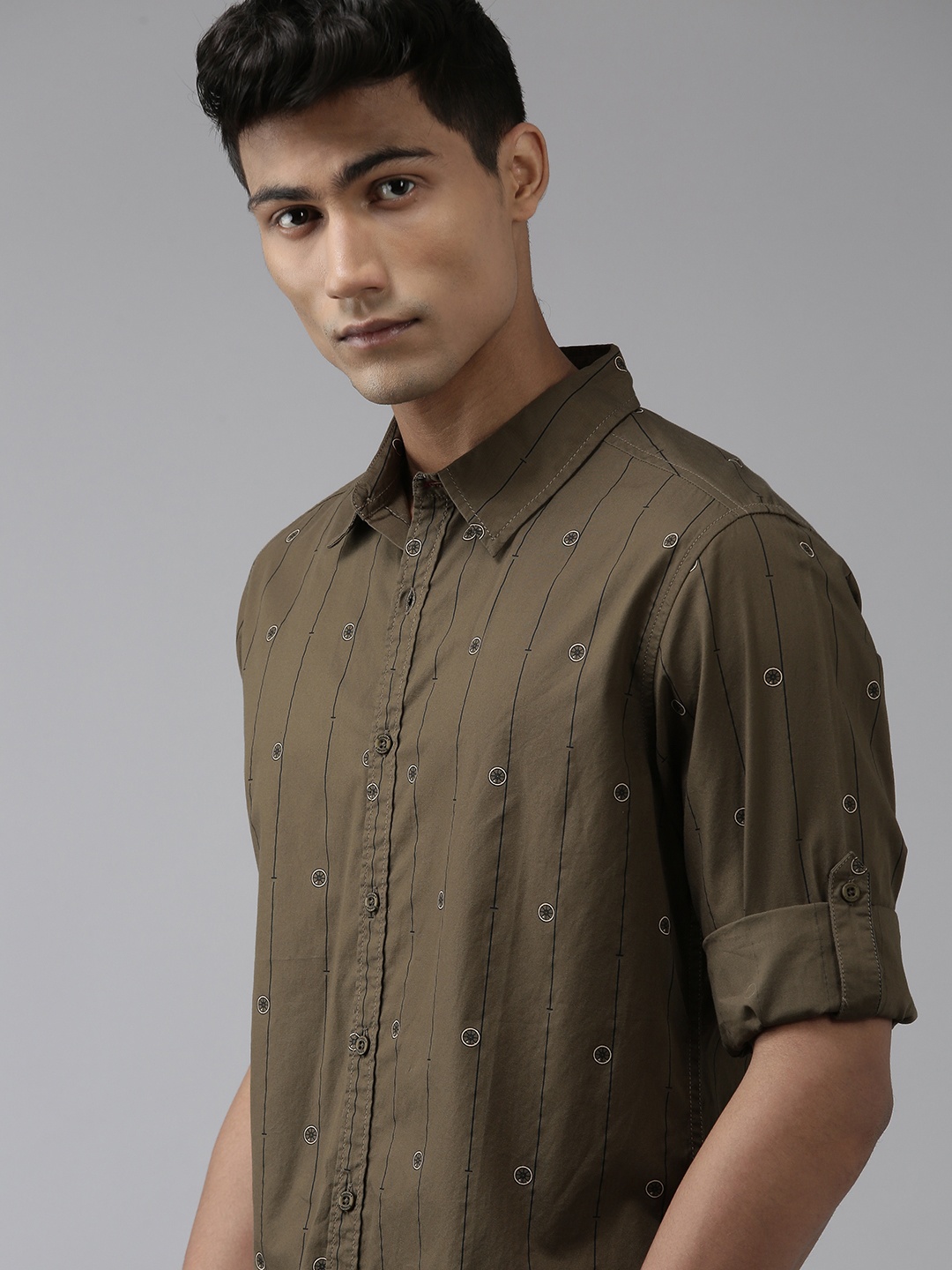 

Roadster Men Brown Floral Opaque Printed Pure Cotton Casual Shirt