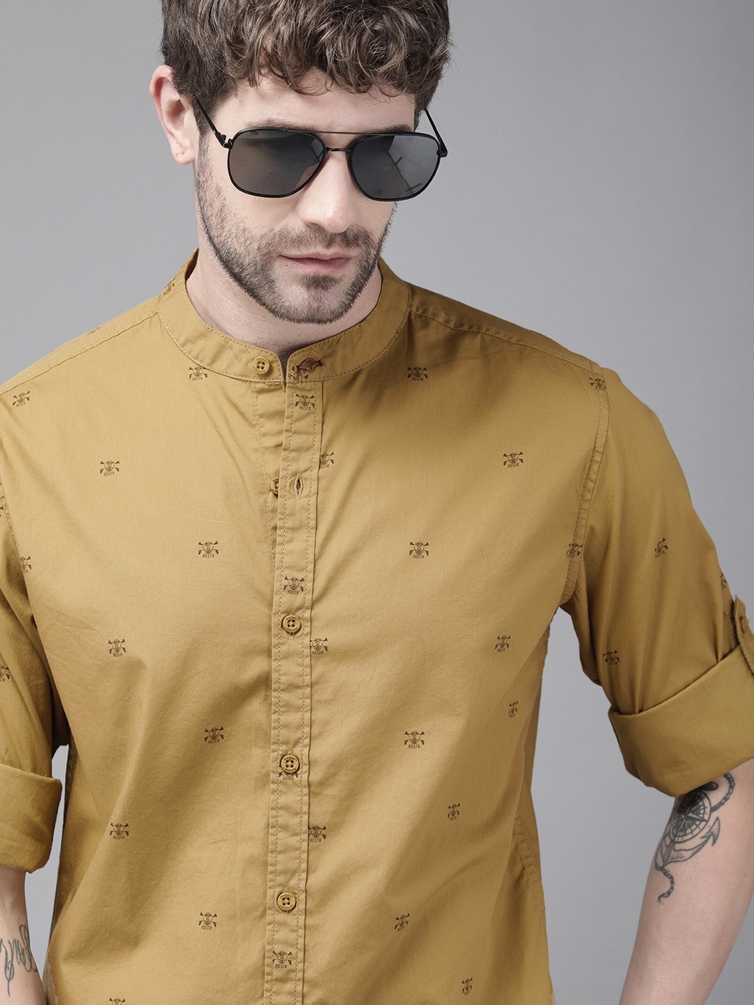 

Roadster Men Khaki & Brown Opaque Printed Pure Cotton Casual Shirt