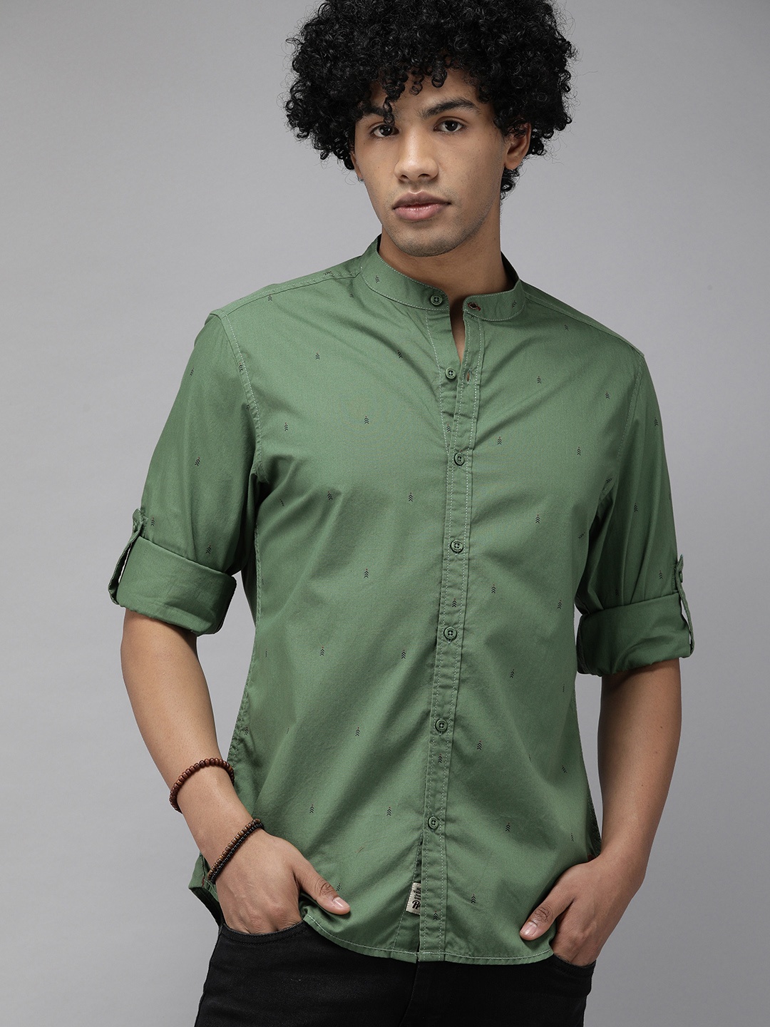 

Roadster Men Green & Black Opaque Printed Casual Shirt
