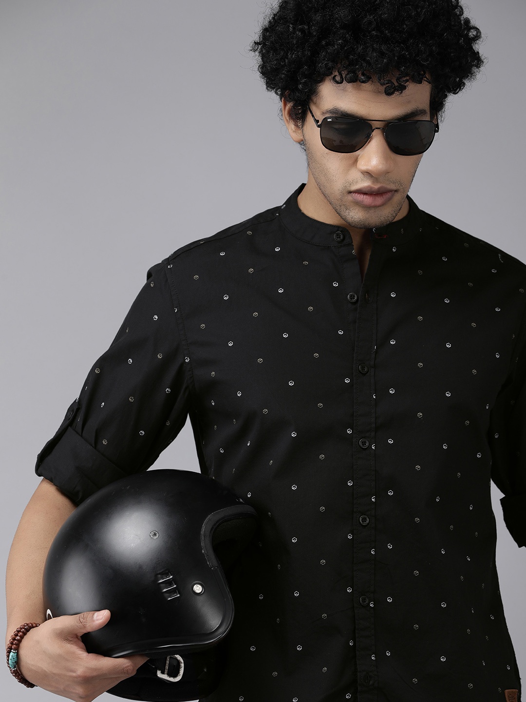 

Roadster Men Black Opaque Printed Casual Shirt