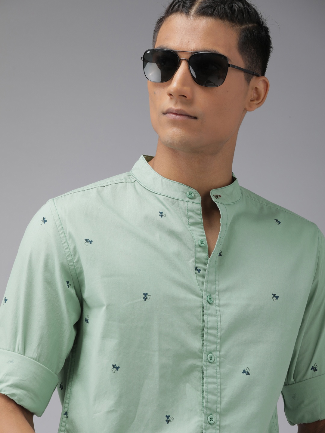 

Roadster Men Green & Black Printed Casual Shirt