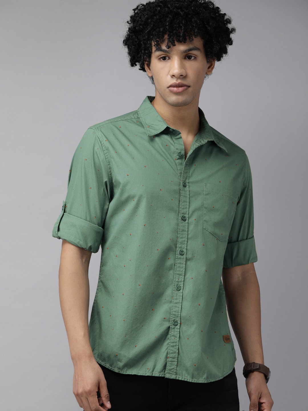 

Roadster Men Green Casual Shirt