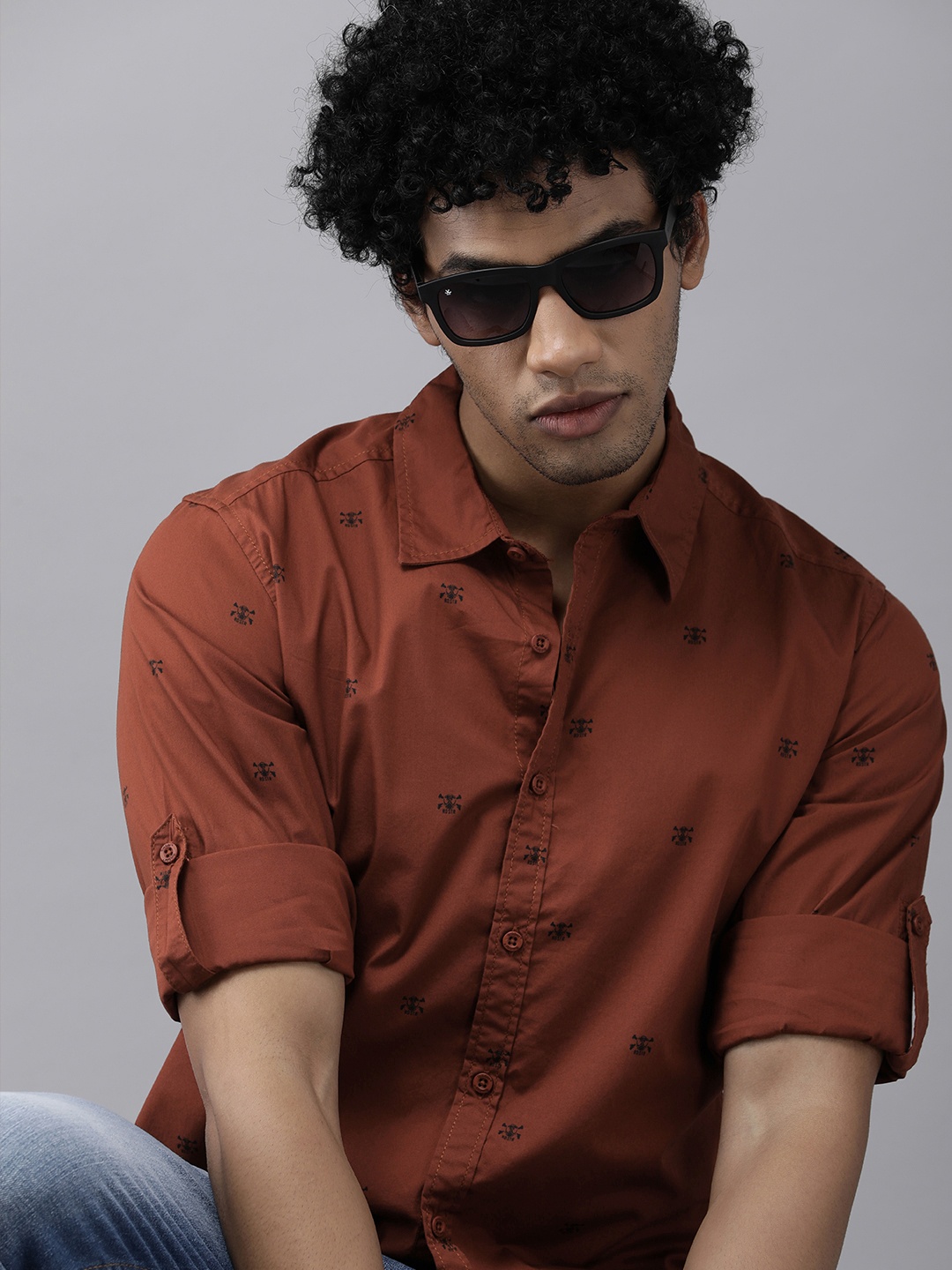 

Roadster Men Maroon Opaque Printed Casual Shirt