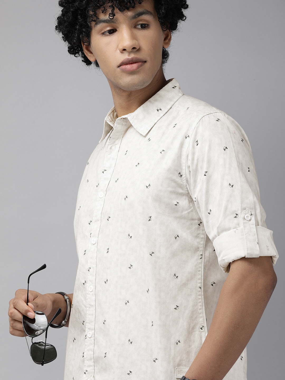 

Roadster Men White & Black Printed Casual Shirt