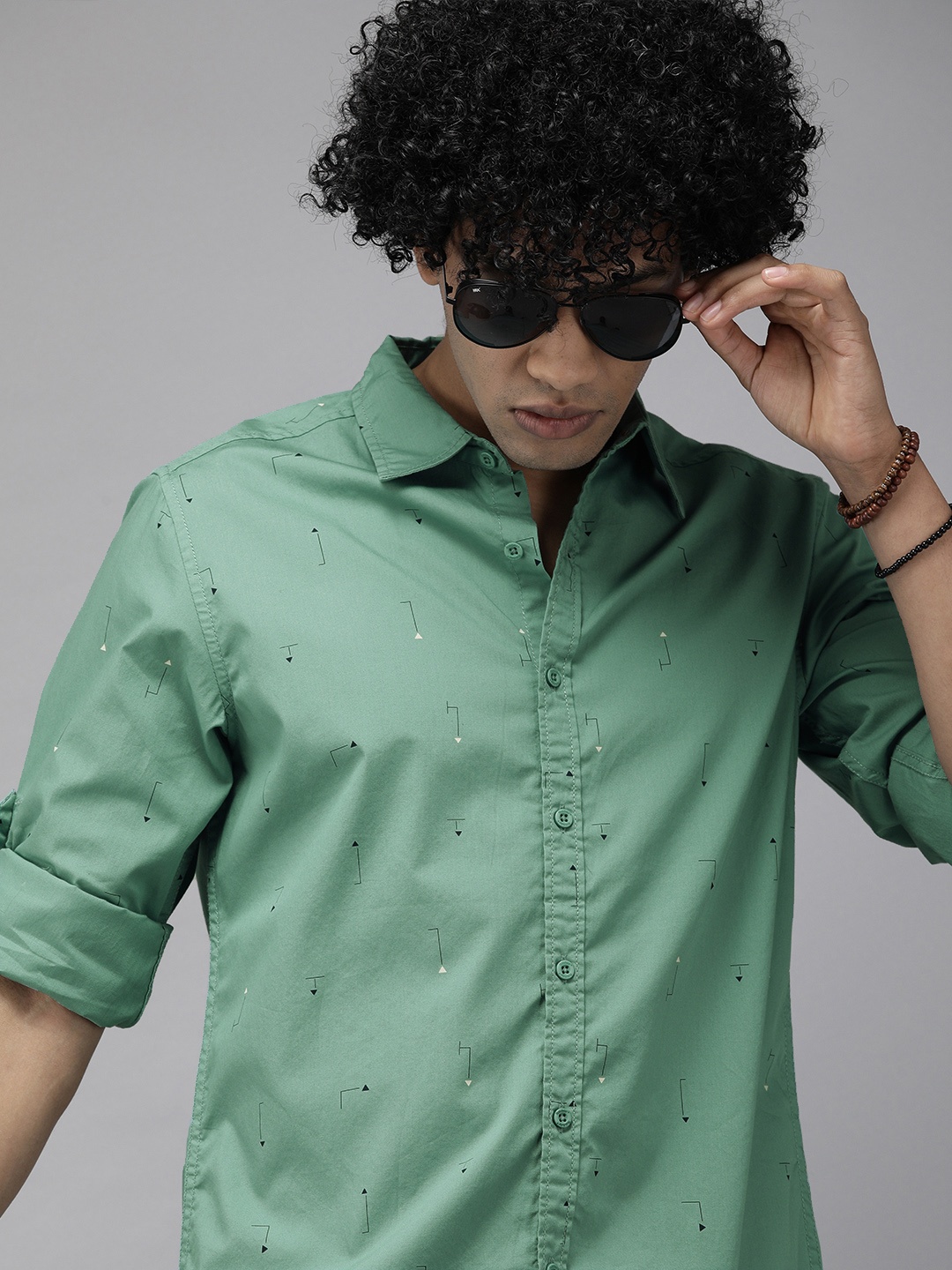 

Roadster Men Green Printed Casual Shirt