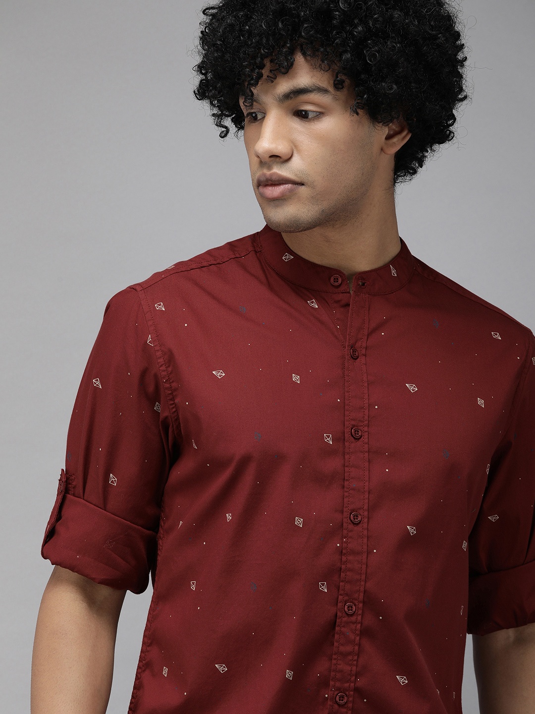 

Roadster Men Maroon & White Opaque Printed Casual Shirt