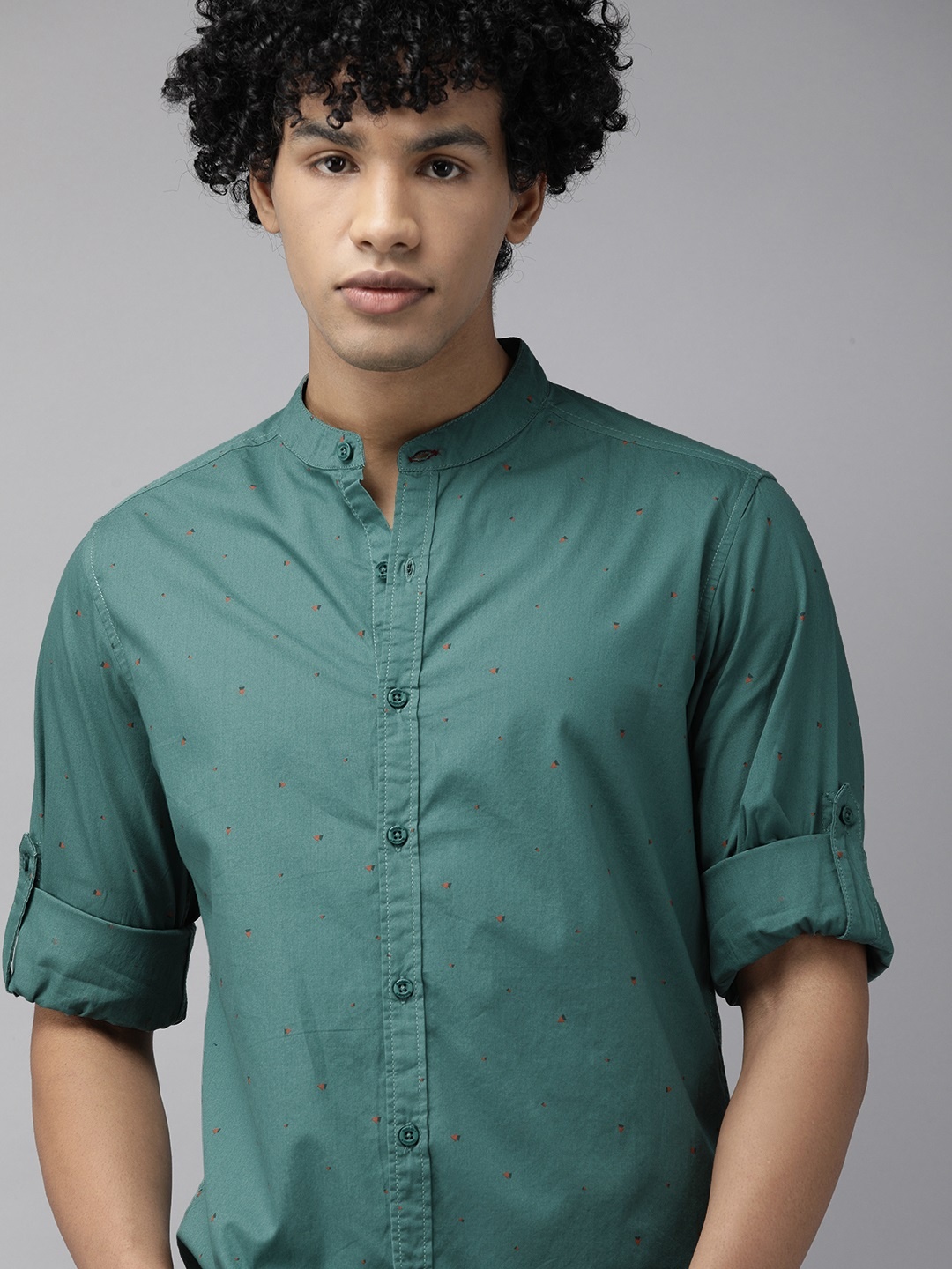

Roadster Men Green Casual Shirt