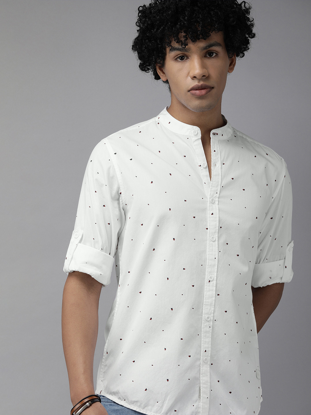 

Roadster Men White Printed Casual Shirt