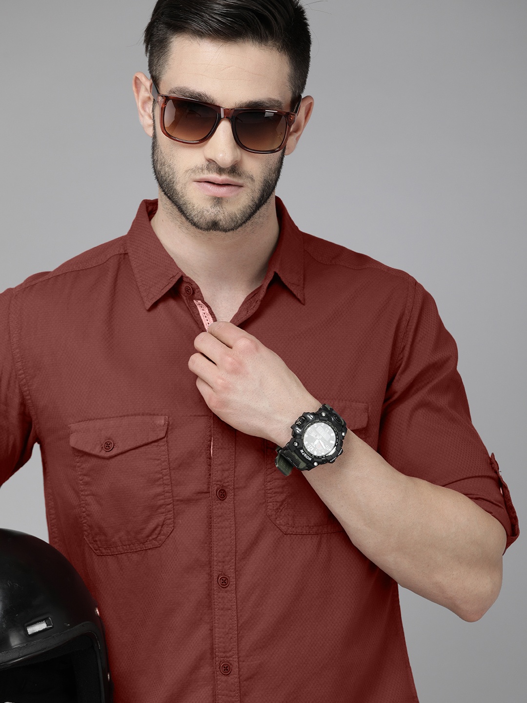 

Roadster Men Maroon Self Design Pure Cotton Casual Shirt