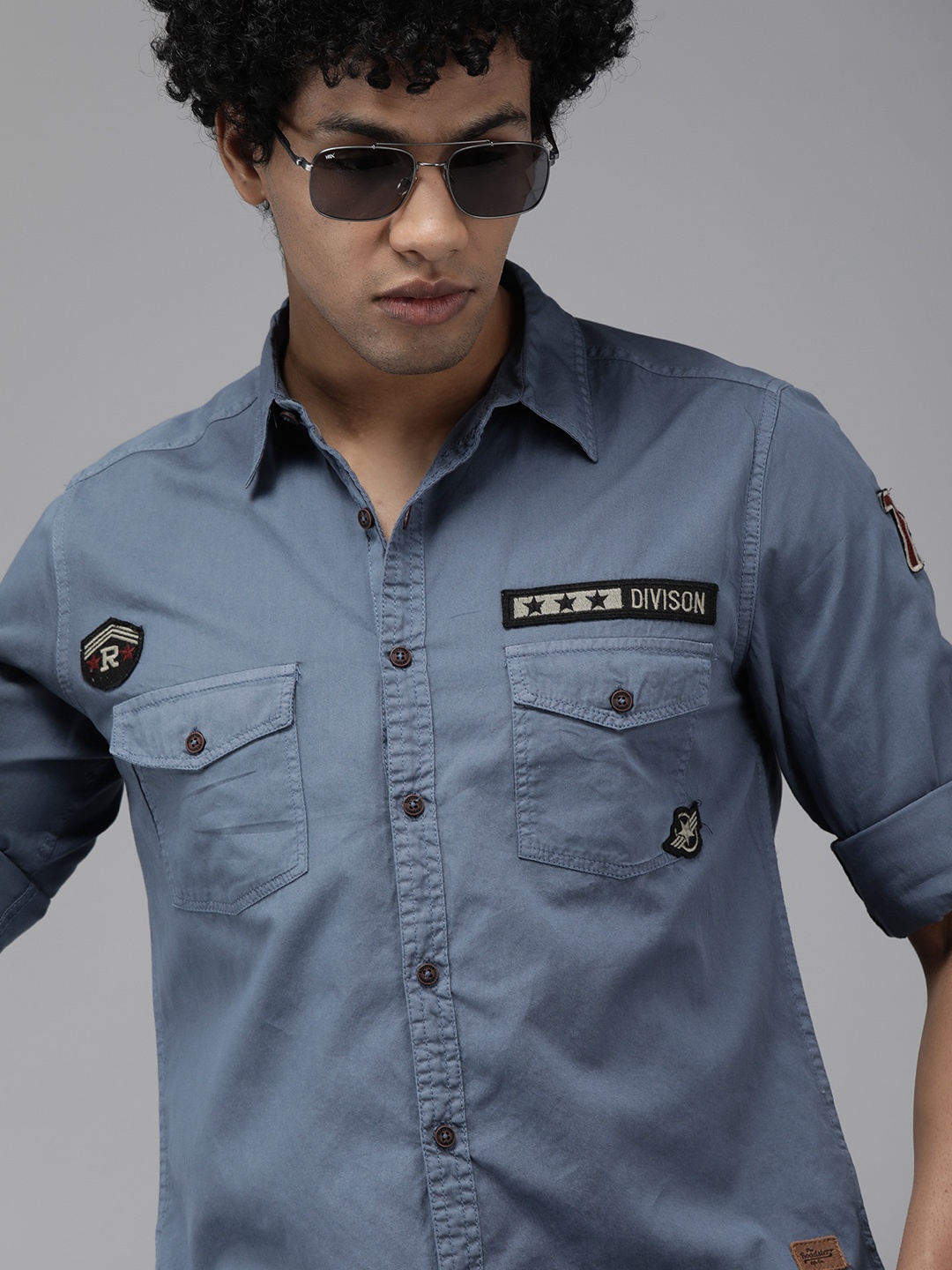 

Roadster Men Blue Solid Regular Fit Cotton Casual Badge Shirt