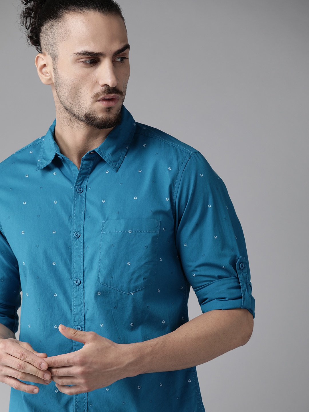 

Roadster Men Teal Blue Pure Cotton Printed Casual Shirt