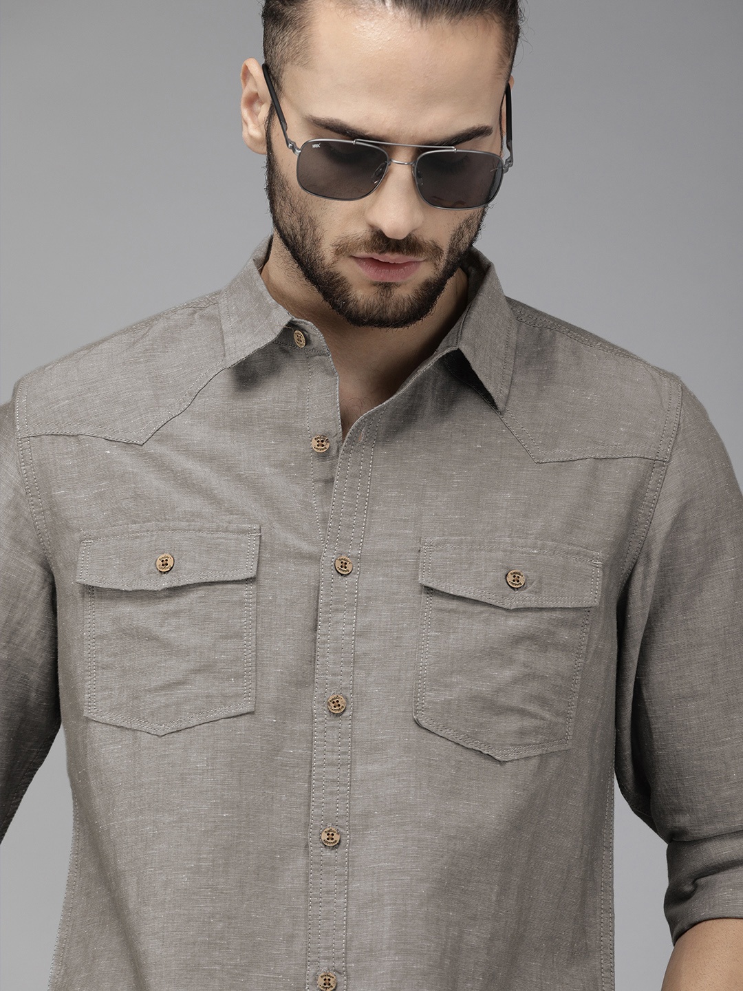 

Roadster Men Grey Casual Shirt