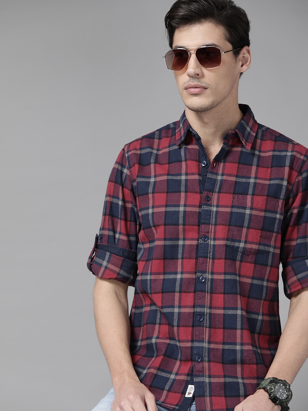 

Roadster Men Maroon & Navy Blue Tartan Checked Cotton Shirt