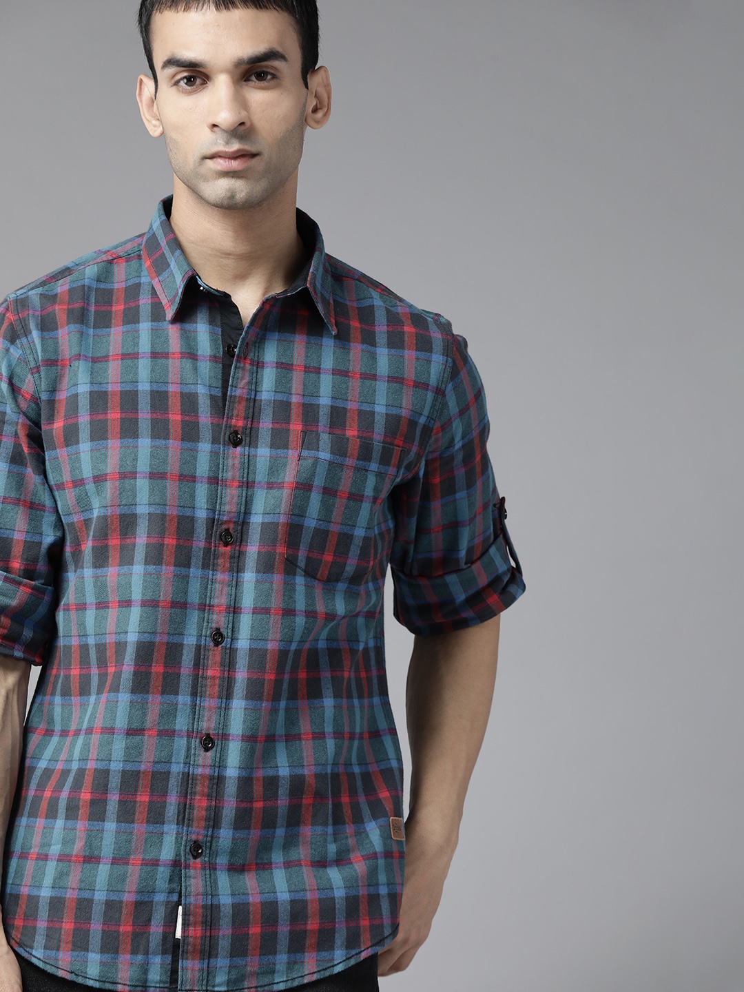 

Roadster Men Blue Pure Cotton Checked Casual Shirt