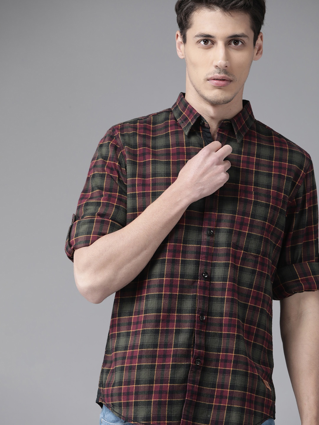 

Roadster Men Olive Green & Burgundy Tartan Checked Pure Cotton Casual Shirt