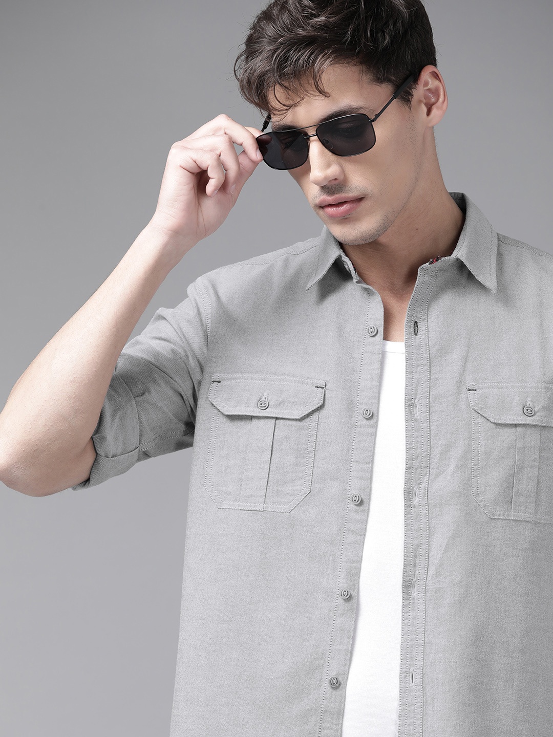 

Roadster Men Grey Pure Cotton Casual Shirt