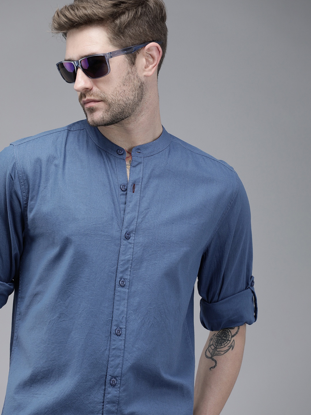 

Roadster Men Blue Solid Mandarin collar Pure Cotton Sustainable Casual Shirt