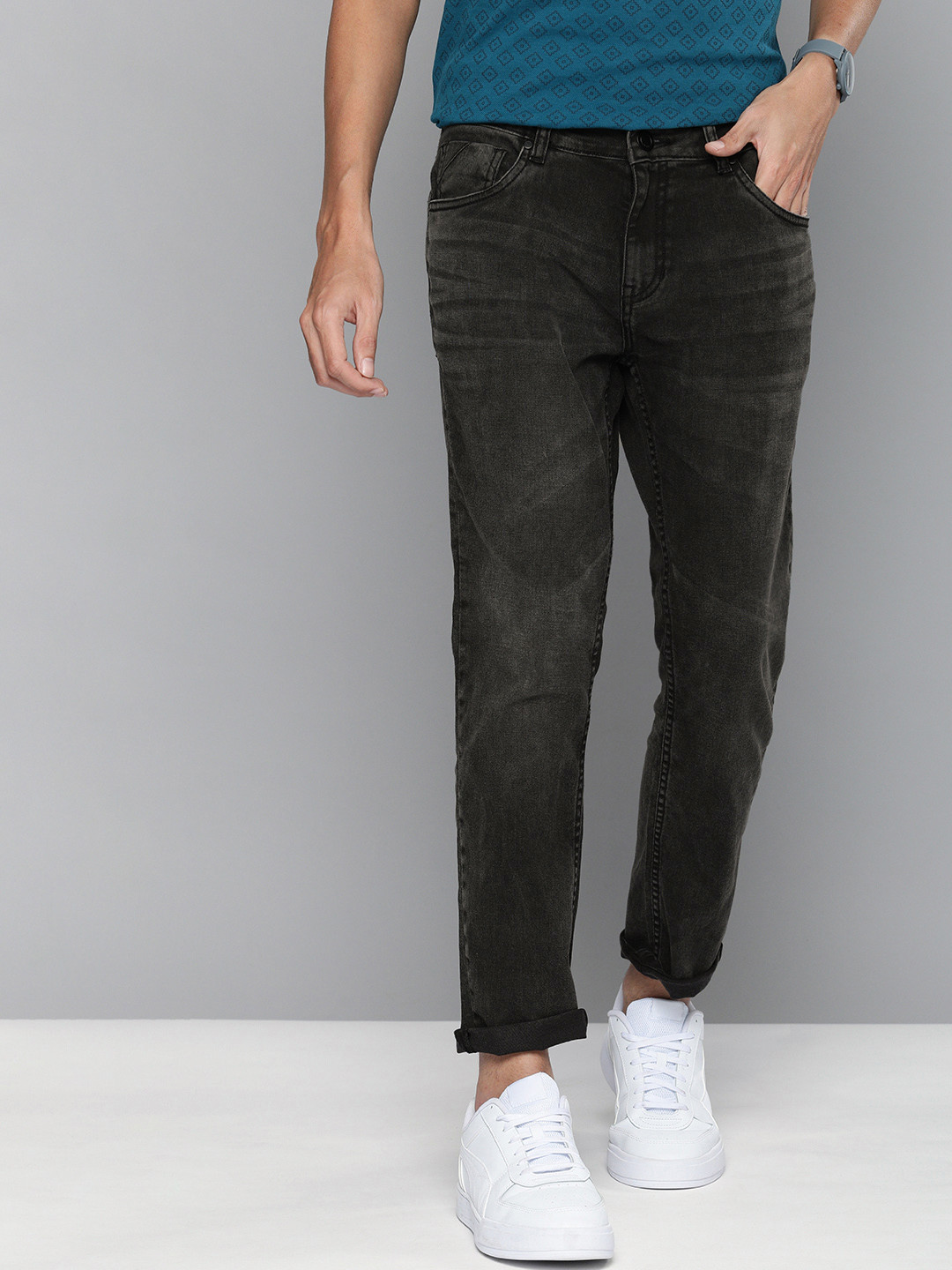 

Mast & Harbour Men Black Skinny Fit Light Fade Stretchable Jeans