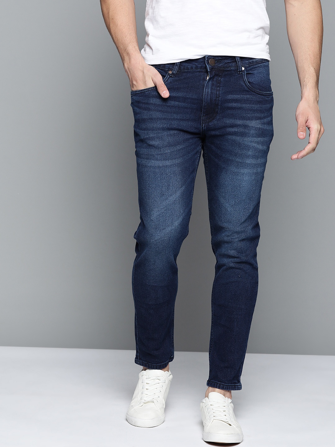 

Mast & Harbour Men Navy Blue Slim Tapered Fit Light Fade Stretchable Jeans