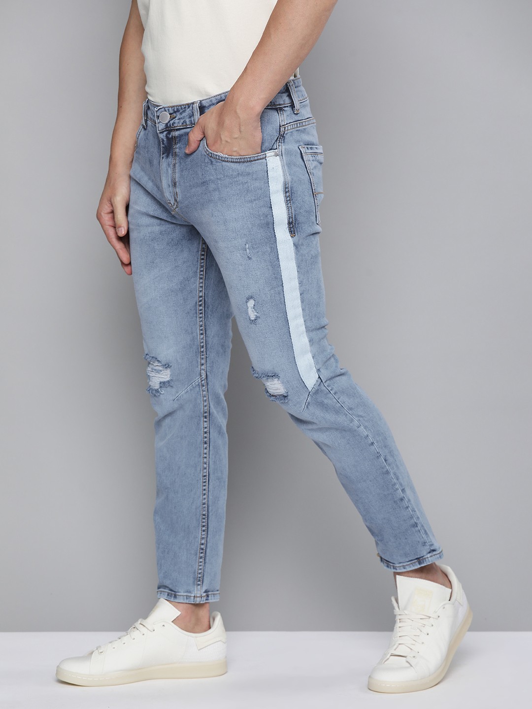 

Mast & Harbour Men Blue Skinny Fit Highly Distressed Heavy Fade Stretchable Jeans