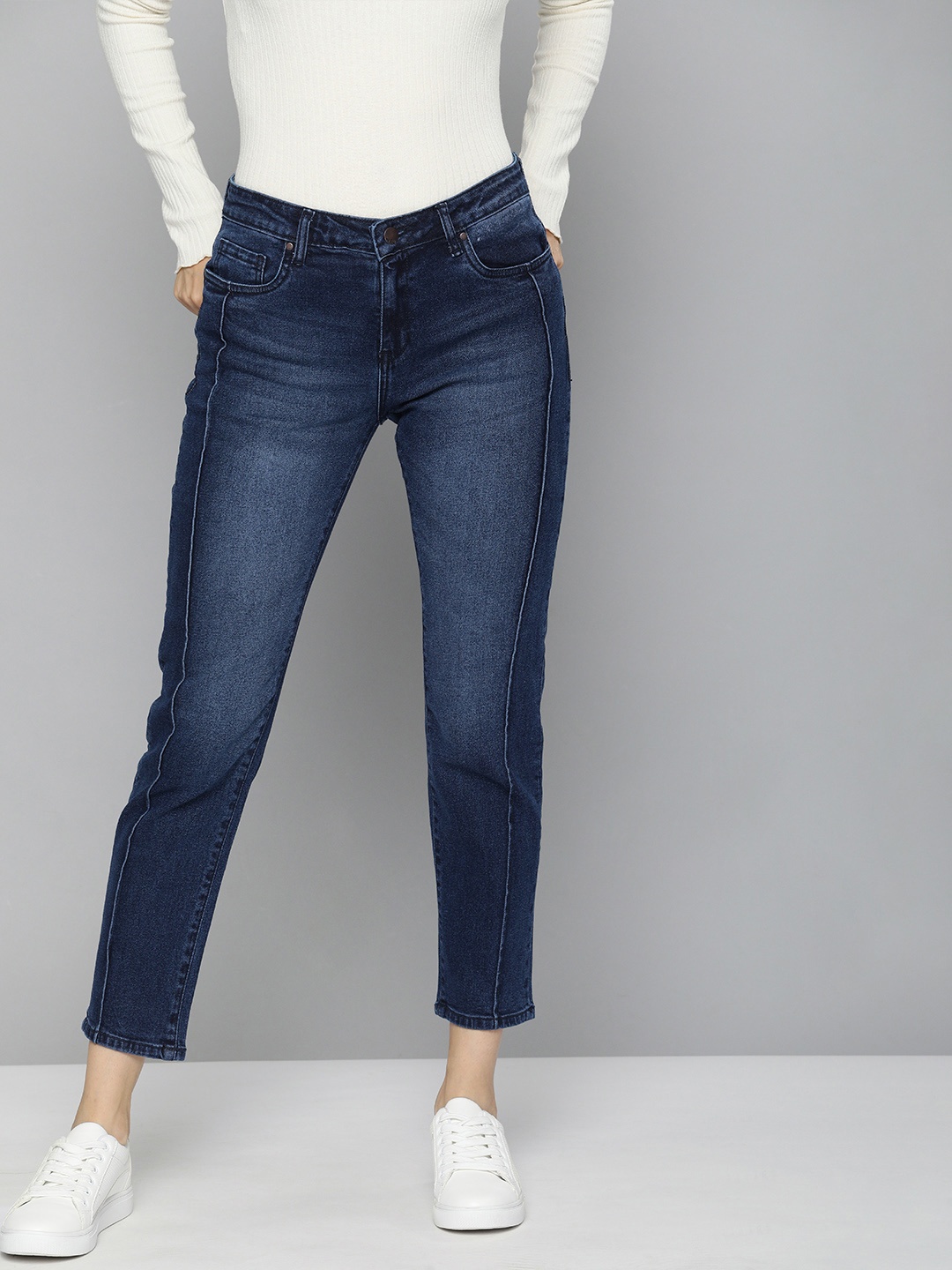 

Mast & Harbour Women Blue Slim Fit Mid-Rise Heavy Fade Cropped Stretchable Jeans