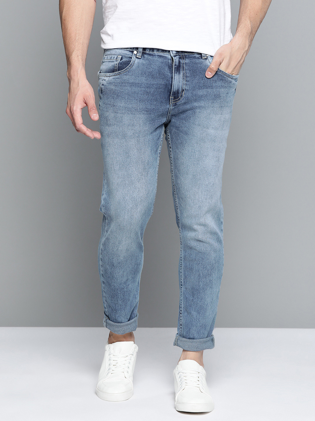 

Mast & Harbour Men Blue Slim Tapered Fit Light Fade Stretchable Jeans