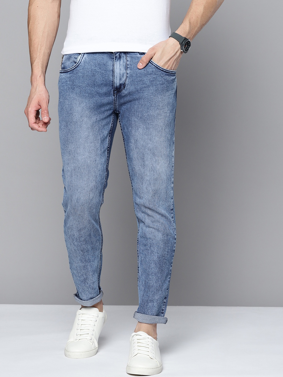 

Mast & Harbour Men Blue Slim Fit Light Fade Stretchable Jeans