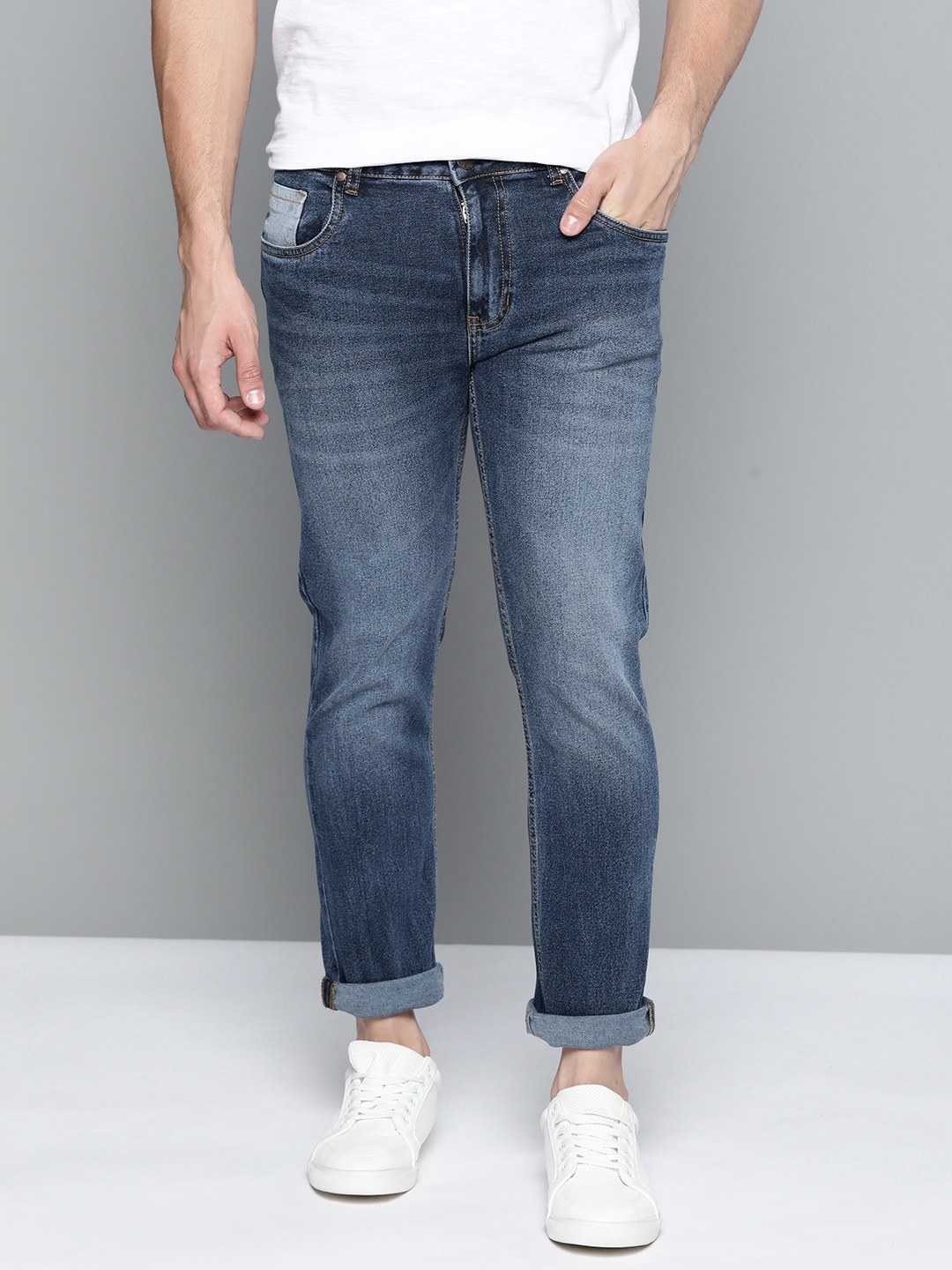 

Mast & Harbour Men Blue Slim Fit Light Fade Stretchable Jeans
