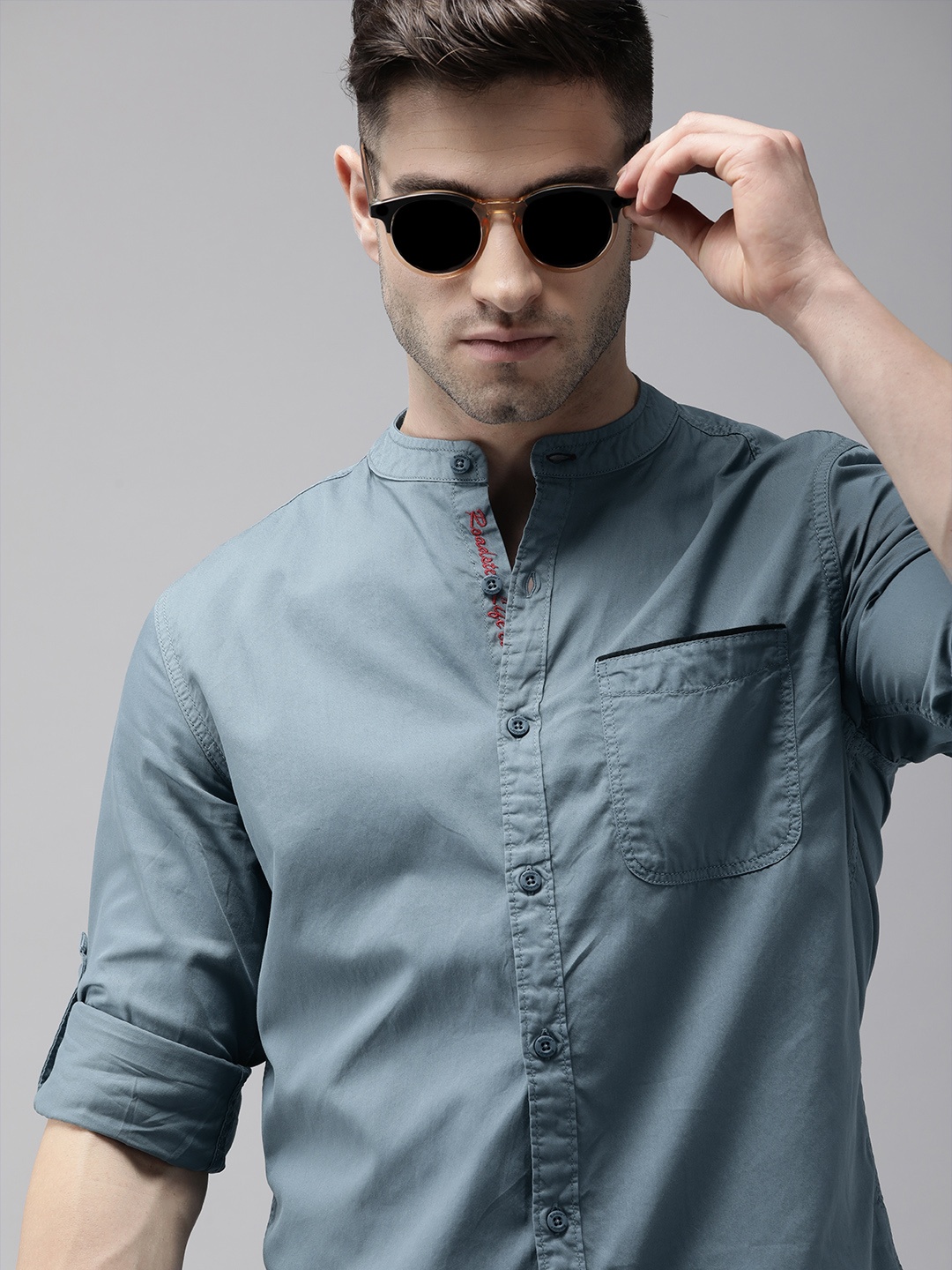 

Roadster Men Blue Mandarin Collar Roll-Up Sleeves Casual Shirt