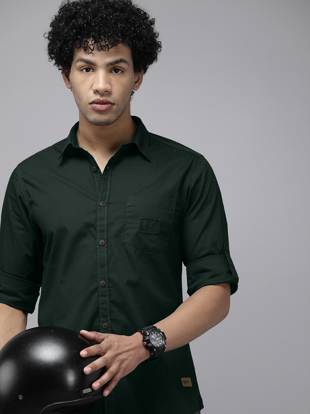 

Roadster Men Green Roll-Up Sleeves Casual Shirt