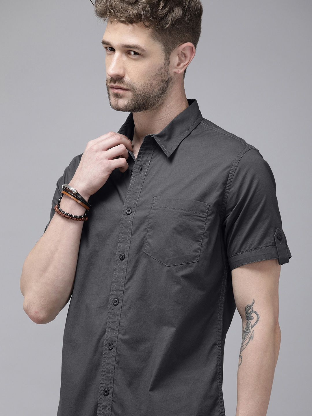 

Roadster Men Grey Slim Fit Casual Shirt