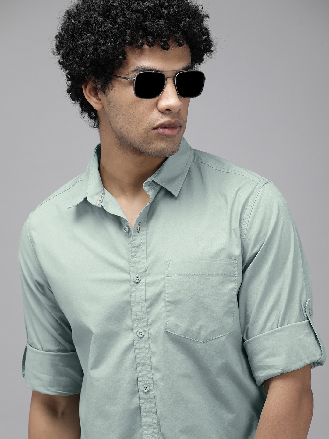 

Roadster Men Blue Solid Slim Fit Opaque Sustainable Casual Shirt