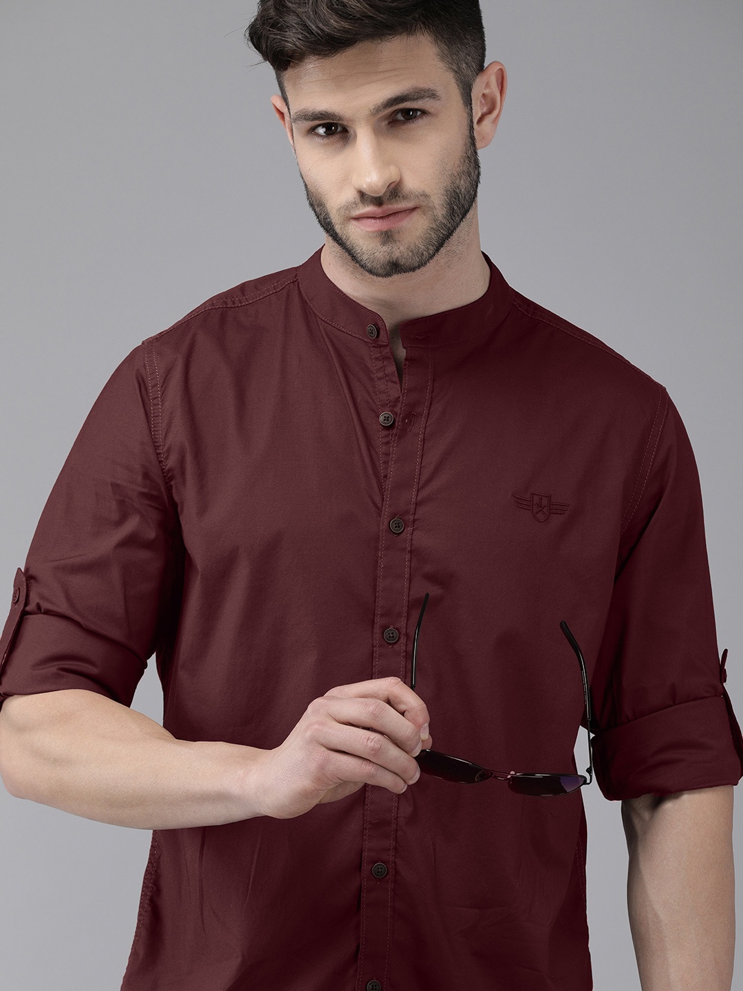 

Roadster Men Maroon Solid Slim Fit Mandarin Collar Sustainable Casual Shirt