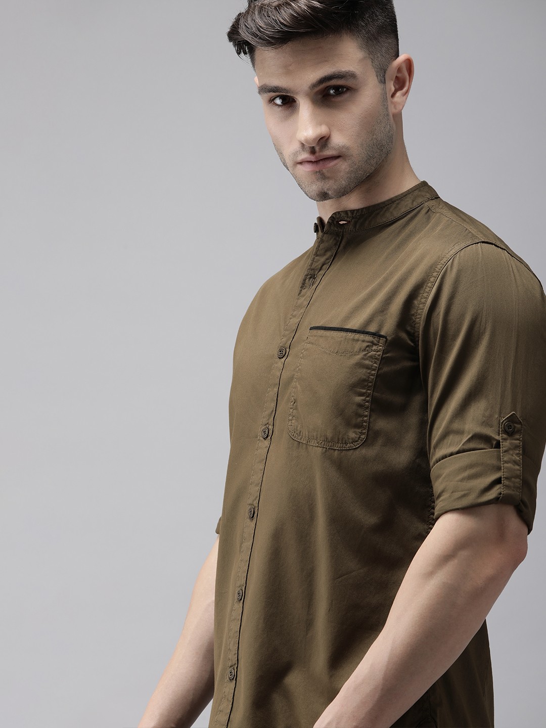 

Roadster Men Brown Mandarin Collar Roll-Up Sleeves Casual Shirt