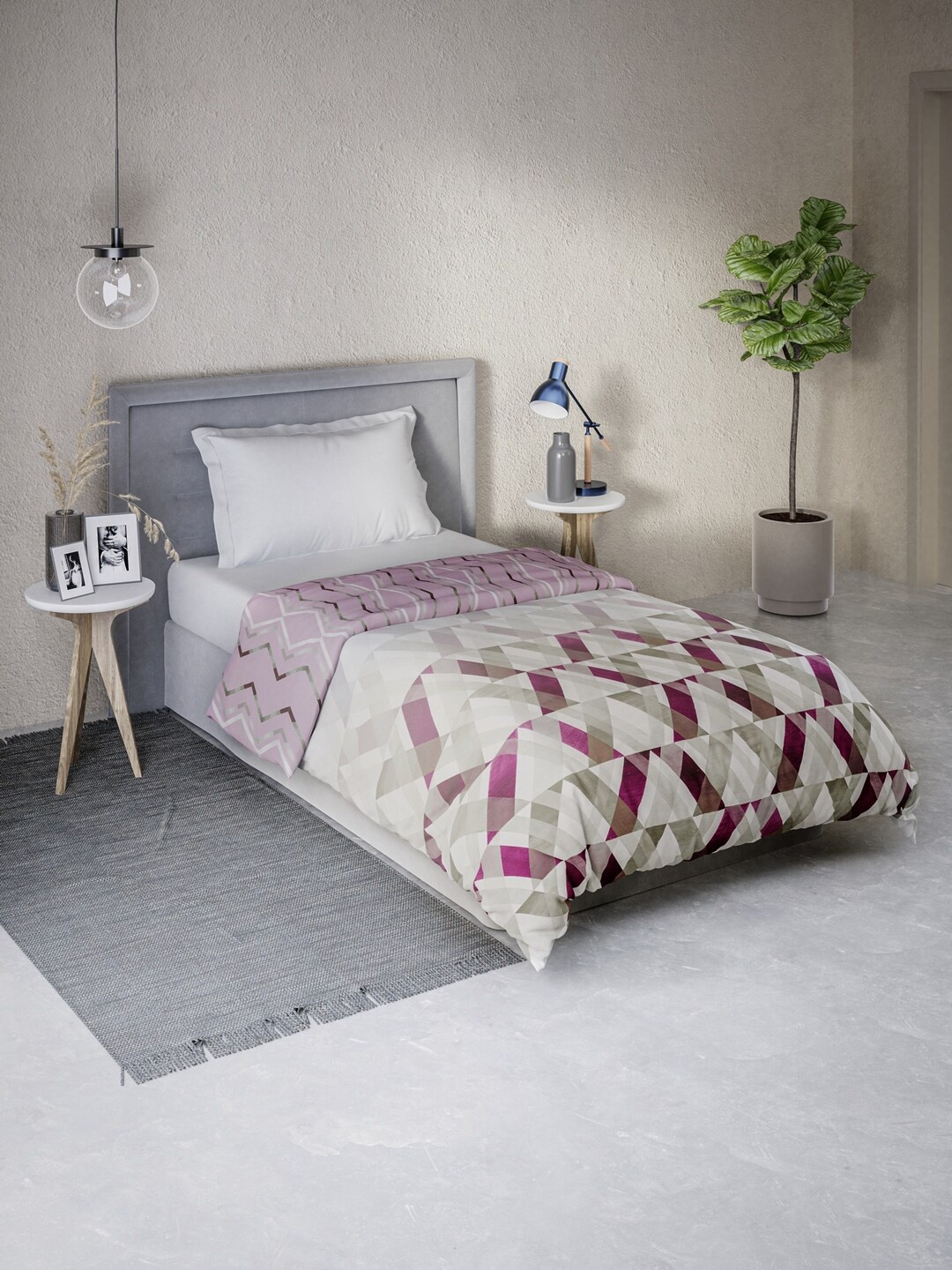 

DDecor Pink Mild Winter 150 GSM Single Bed Comforter, Red