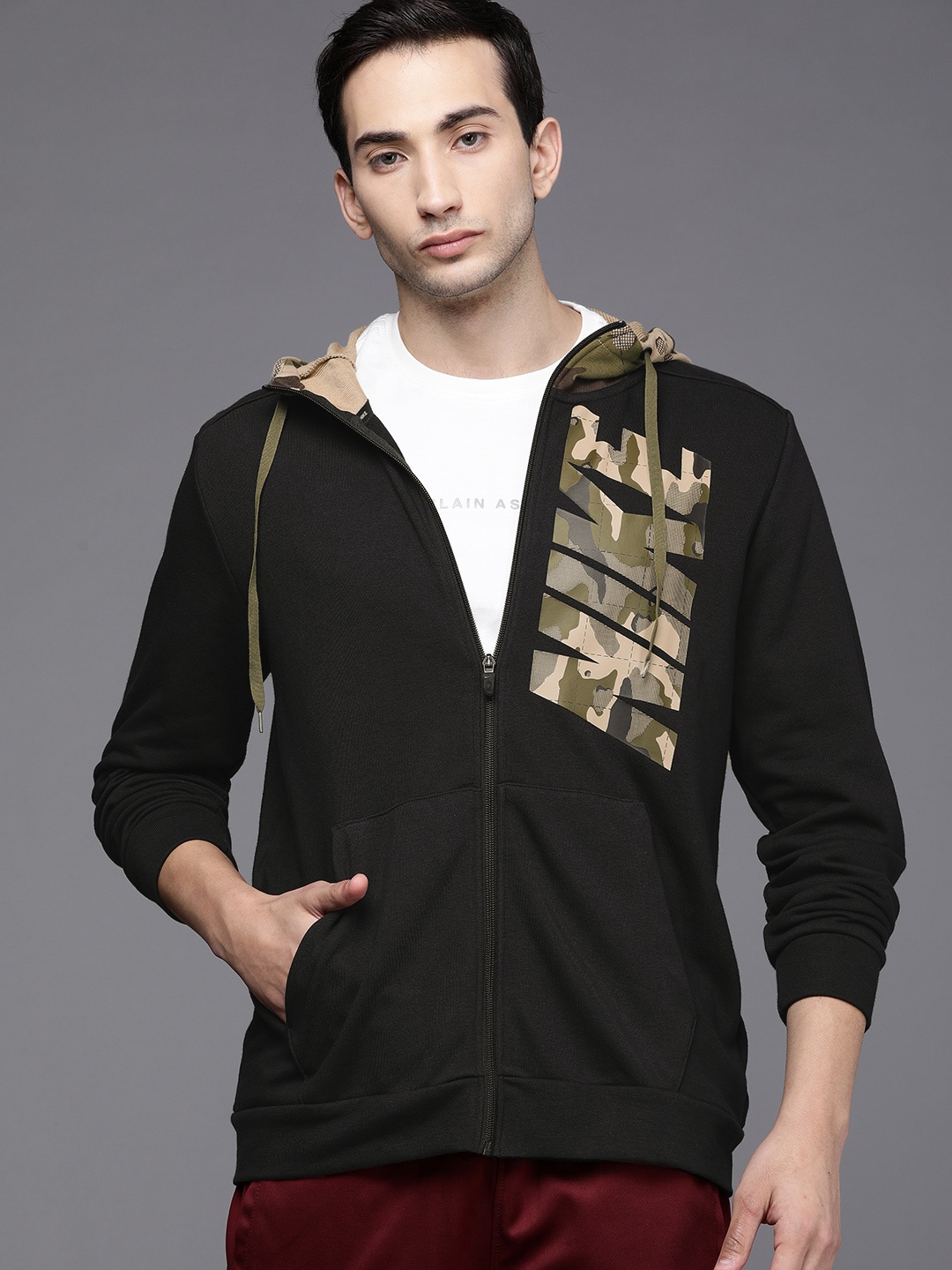 

Nike Men Black CAMO Brand Logo Dri-Fit Training Jacket